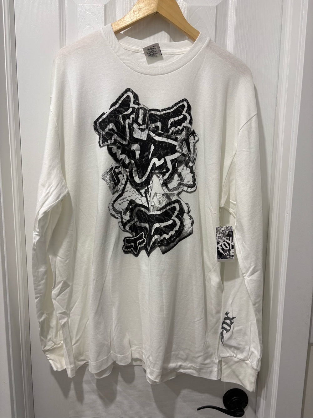 Y2K Fox Racing White Long Sleeve Graphic Tee new with tags Men’s XL